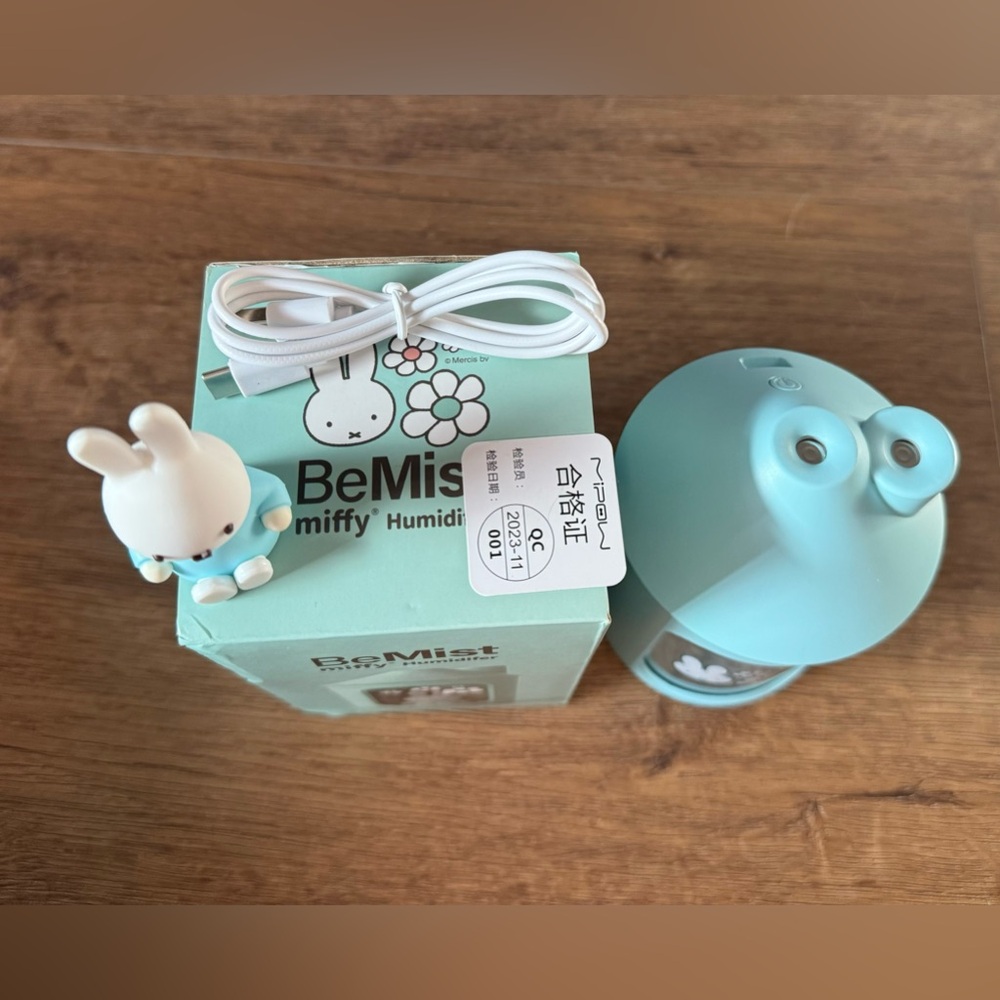 MIFFY-Imported (NWT) Mini Light Blue Humidifier - Picture 14 of 15